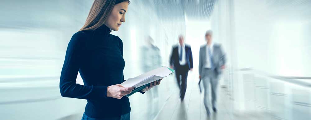 business-woman_107744466 business-woman_107744466