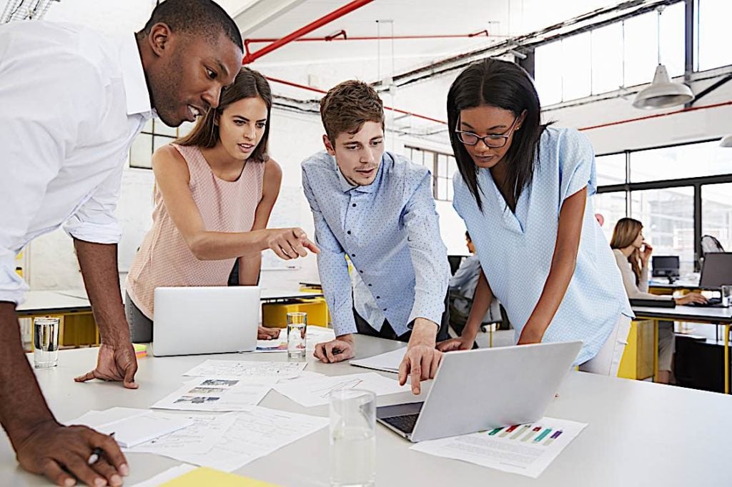 HR Managers: Millennials by the numbers — what you need to know about "the new face of the workplace." 2 Millennials at work Pivotal HR Solutions Blog