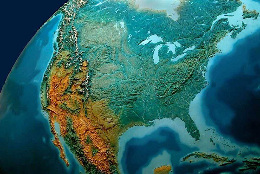 Think Hiring in Canada is the Same as in the US? Here's Why You Should Consider an EOR or PEO in Canada 2 Space shot of Canada US dreamstime xl 161375916 Pivotal HR Solutions Blog