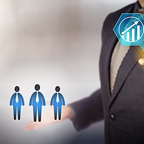 HR expenses concept dreamstime_xl_102635811- Pivotal - HR - Solutions - Blog Managing a team of people in Canada can be costly in terms of benefits, relocation costs, management, recruitment and payroll. If you're expanding in Canada, outsourcing a reliable Employer or Record (EOR) is often the least expensive option, substantially reducing costs.