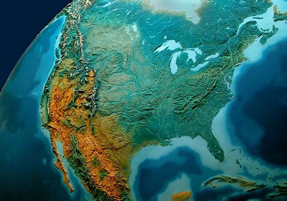 Space shot of Canada US dreamstime_xl_161375916- Pivotal - HR - Solutions - Blog Looking at the United States and Canada from space. With such closeness, and many shared cultural aspects, growth between the two companies is natural. The laws on human resources, payroll and employment do vary, making compliance important. SEO and EOR is one of the best solutions for compliance.