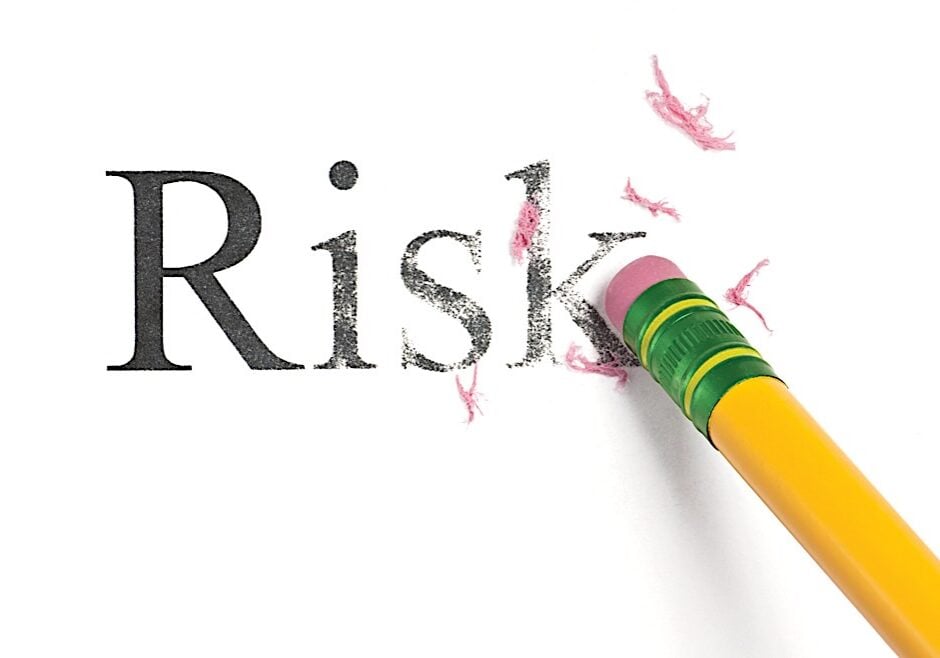 erasing risk concept dreamstime_xl_23808802- Pivotal - HR - Solutions - Blog Lowering risks associated with payroll and HR management compliance is one of the best reasons to consider EOR and PEO solutions when expanding to the Canadian Market.